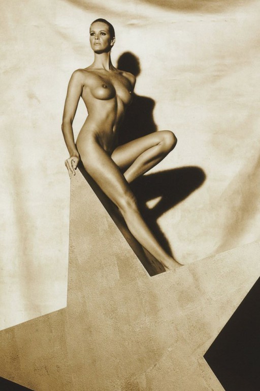 Elle Macpherson (1994)