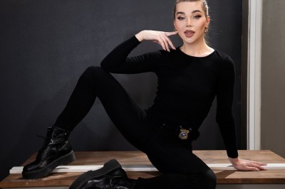 Emma Rose Is an Airport Security Guard Who Uses Her Wand in New TransAngels Scene 