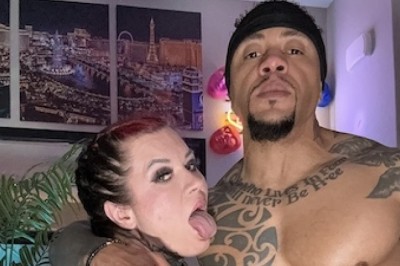 Sabien DeMonia Makes Pawged Debut